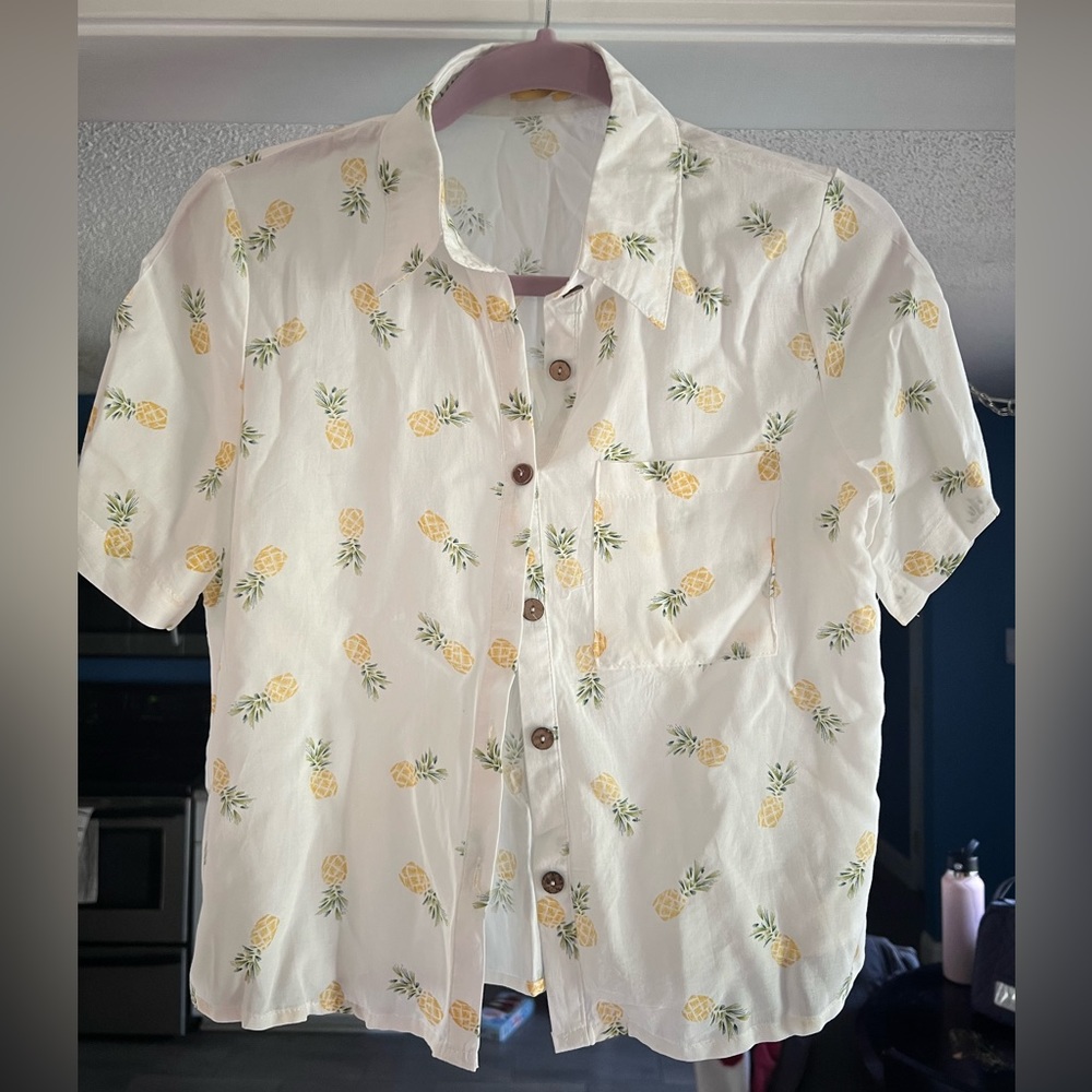 white button down pineapple shirt